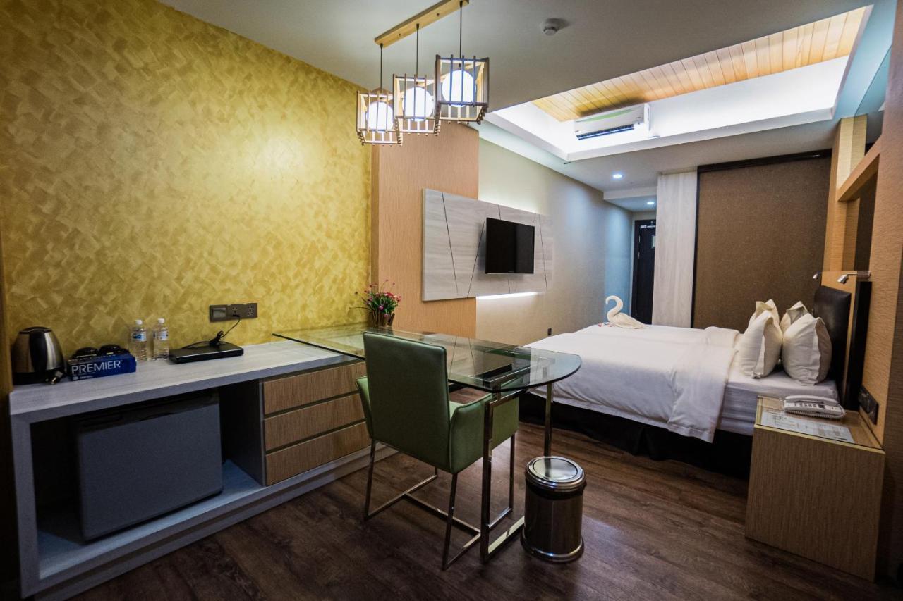Jc Mark Hotel Bintulu Bagian luar foto
